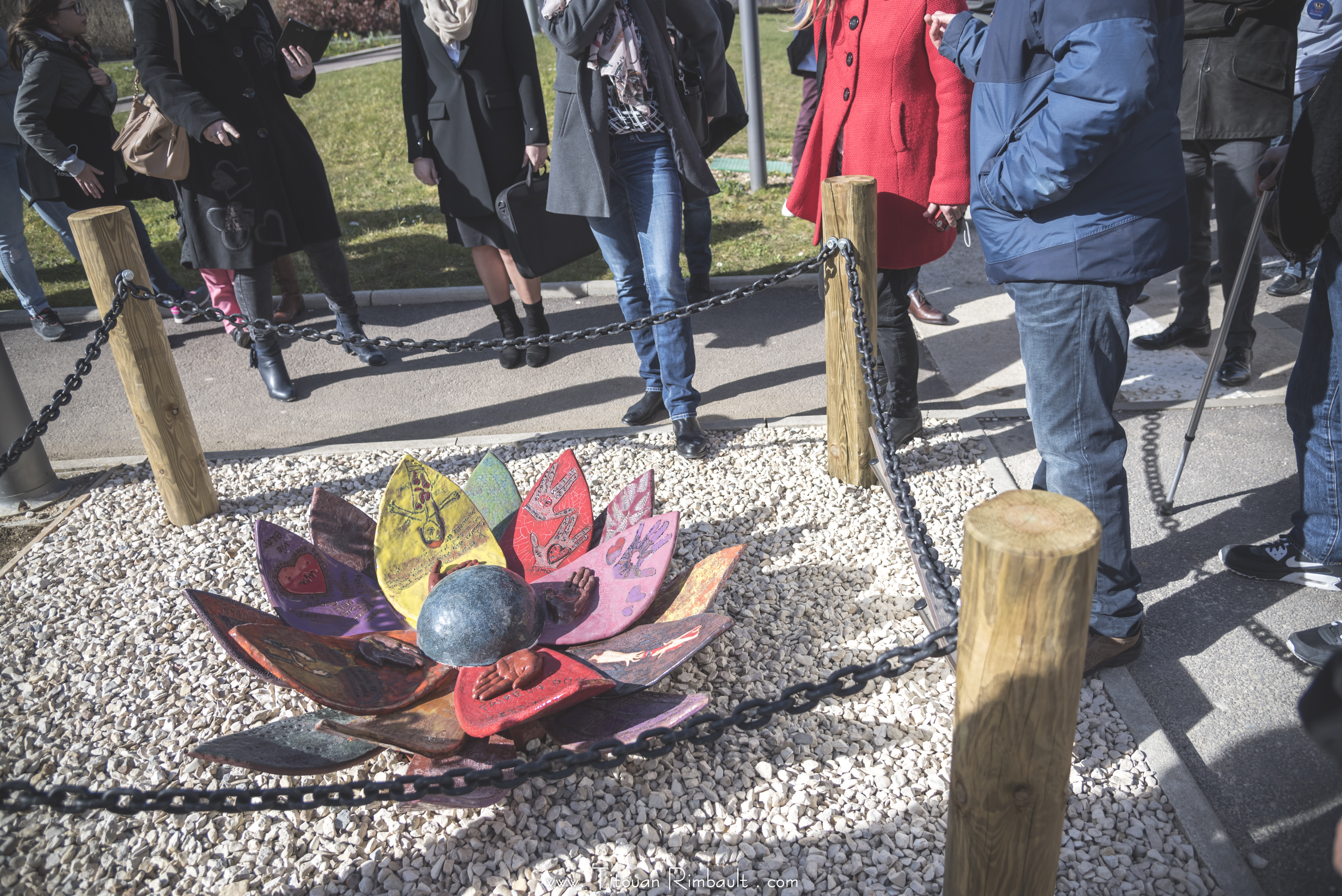 Stèle rendant hommage aux donneurs d'organes.